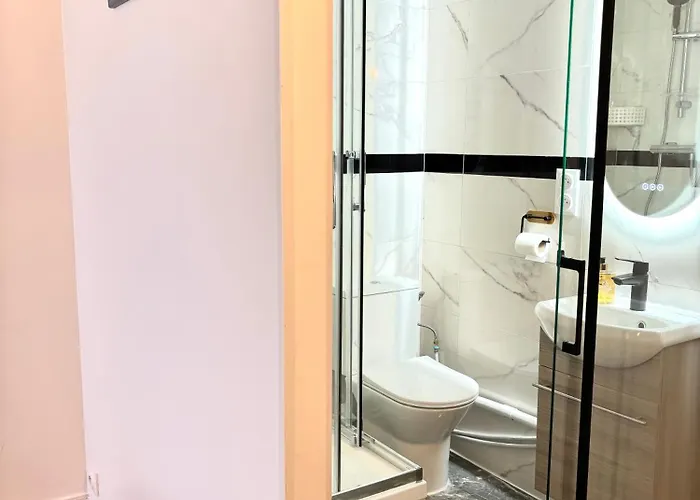 Lucas Salle De Bain Privative ホームステイ パリ